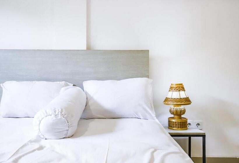 펜션 White Blue House 6  Pvt Room, Shared Pool&kitchen