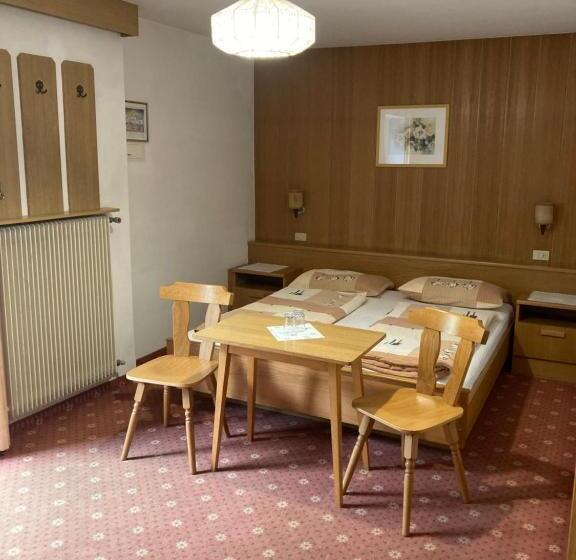 Bed and Breakfast Pension Obermair