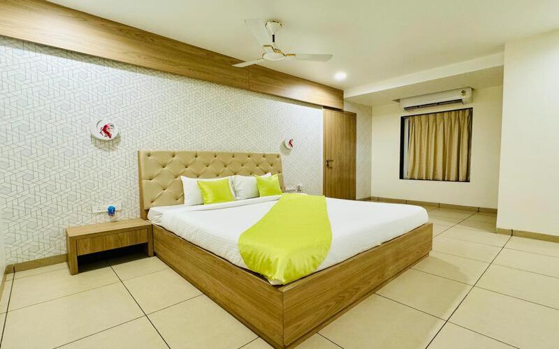 בית מלון כפרי Bhama Lake Resort