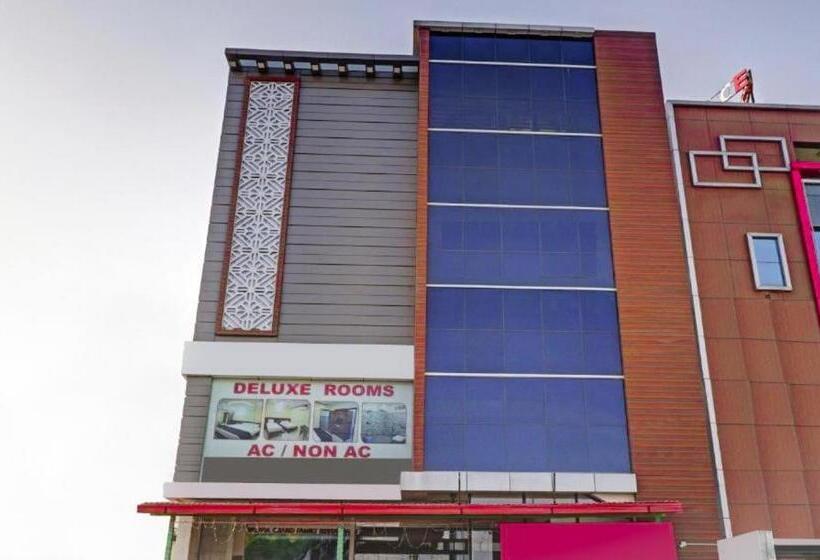 酒店 Skanda Suites