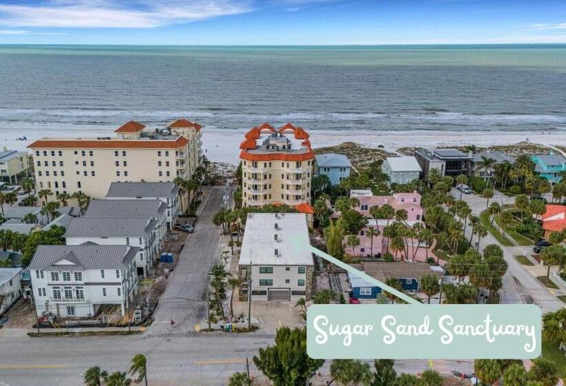 אתר נופש Sugar Sand Sanctuary   Beach Condominium