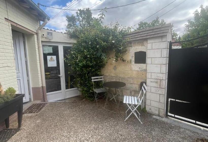 مبيت وإفطار Mini Studio Et Espace Extérieur