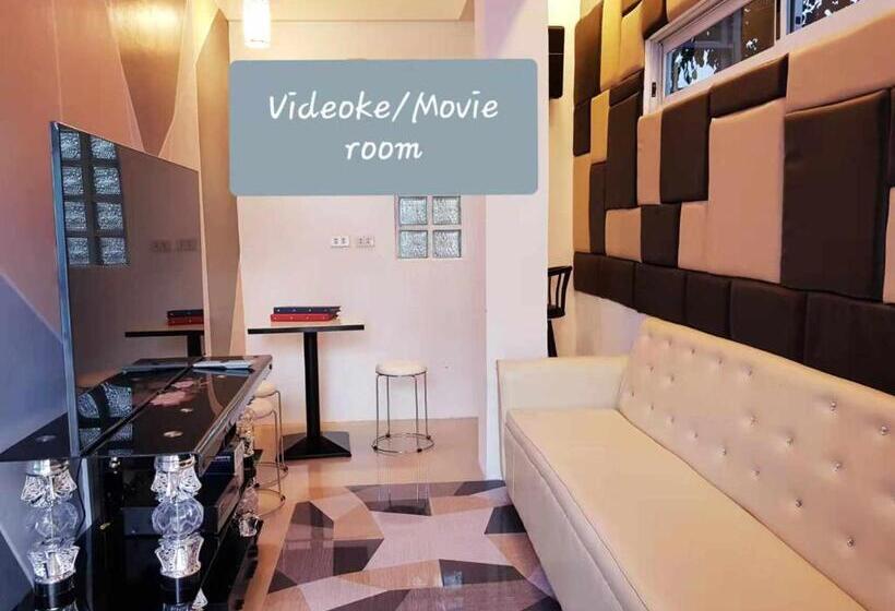 مبيت وإفطار Carms Villa Resort