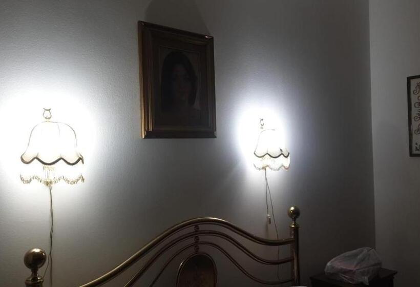 ベッドアンドブレックファースト Dalla Fe