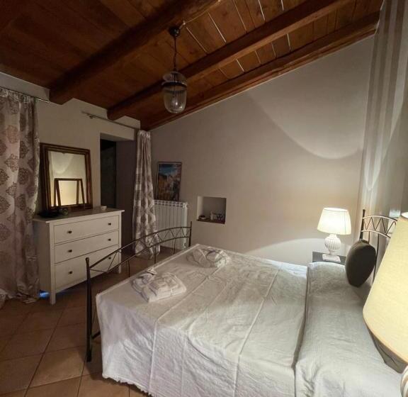 مبيت وإفطار Suite Trivolischi