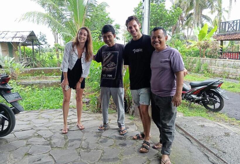 مبيت وإفطار Village House Lombok