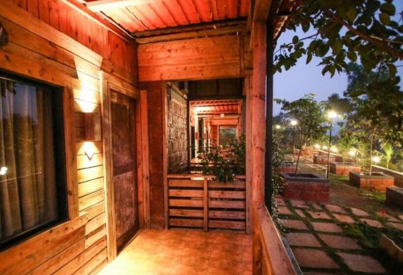 فندق Jv Cottages Mulshi