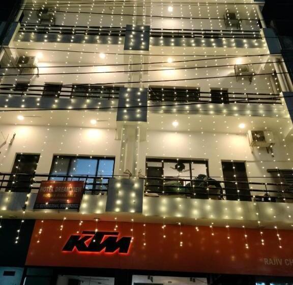 فندق Room With Kitchen On Main Road At 10k