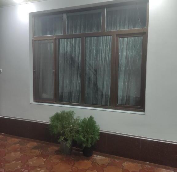 بنسيون Amirjon