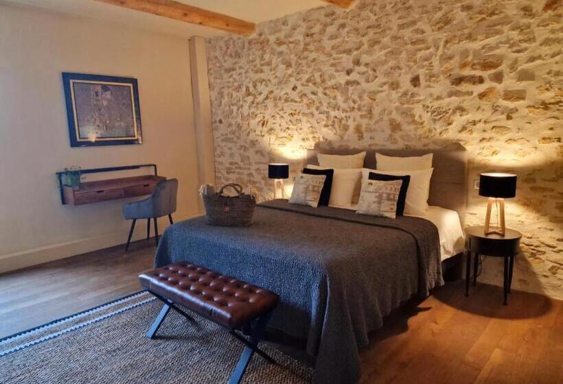 פנסיון Bastide Des 7 Sœurs