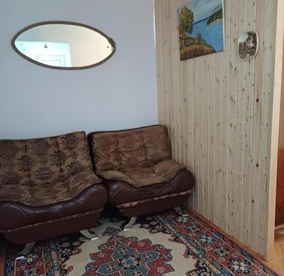 پانسیون Kutaisi Apartment