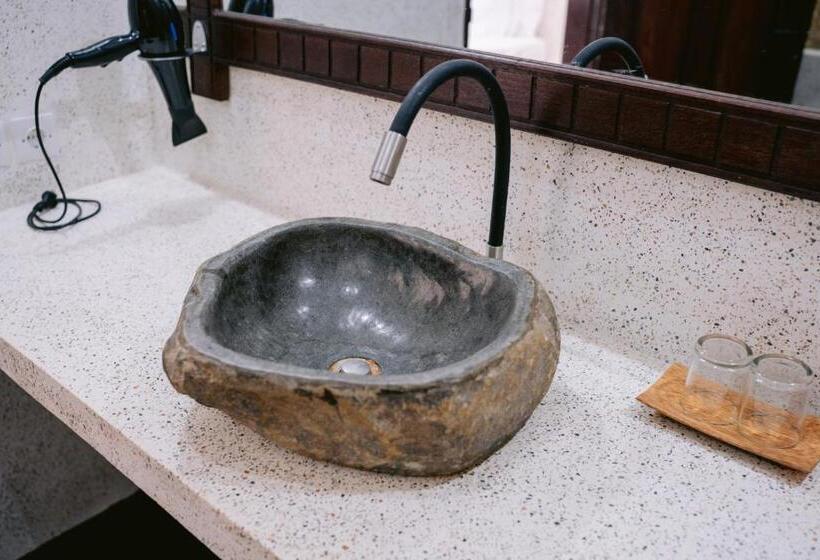 پانسیون Villa Kamaria