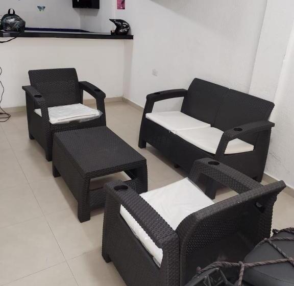 هتل Dinastia Castillo Melgar