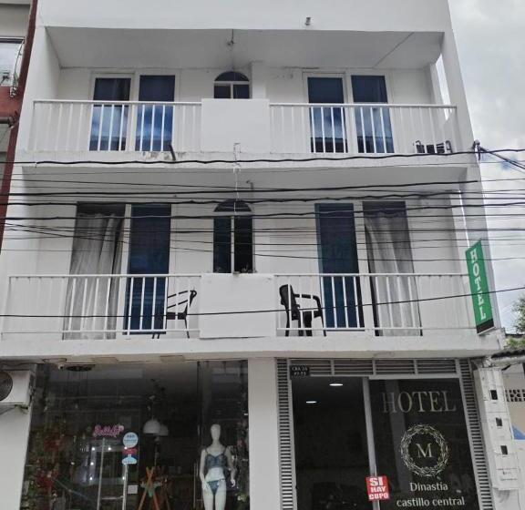 هتل Dinastia Castillo Melgar