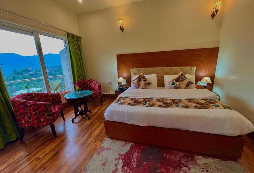 Отель Ramayi Lodge Inn