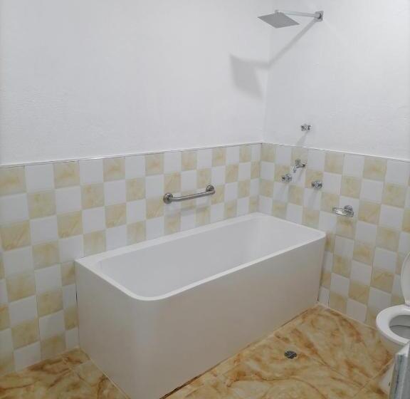 هتل White Diamond Apartments