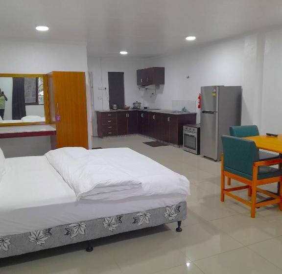 هتل White Diamond Apartments