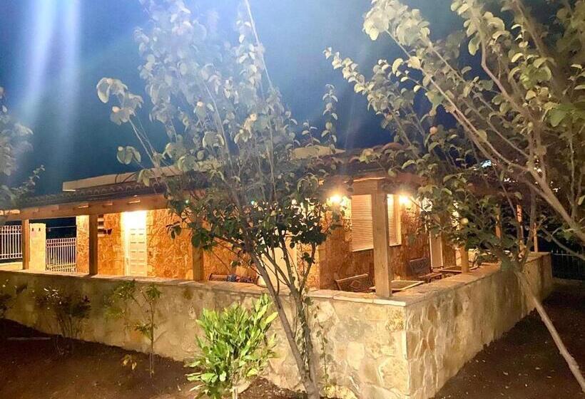 פנסיון Jardin Miraculeux