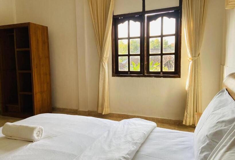 펜션 Sang Ayu 2 1br At 3br Villa