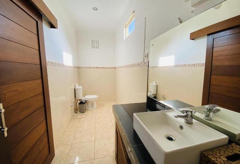펜션 Sang Ayu 2 1br At 3br Villa