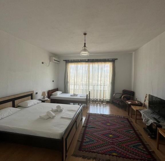 تختخواب و صبحانه Guest House Sofa