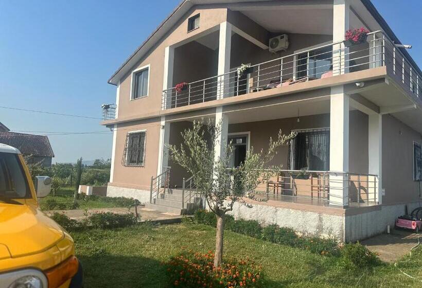 تختخواب و صبحانه Lake Room 1 Ballkan Guesthouse