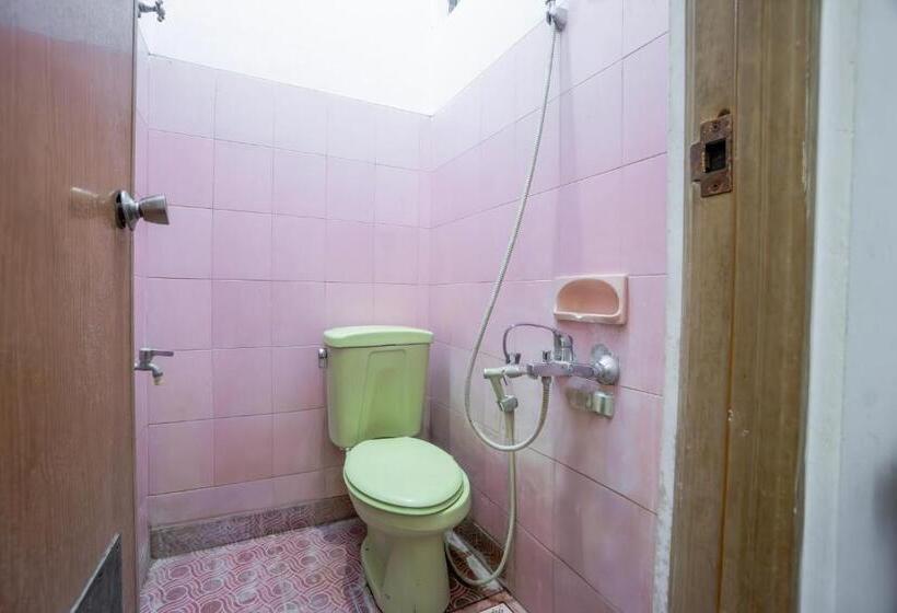 בית מלון כפרי Oyo 94172 Mata Air Guest House Madiun