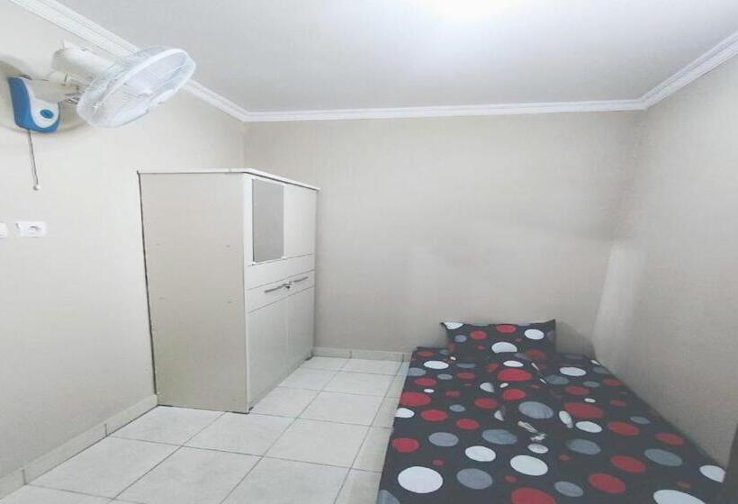 هتل Spot On 94146 Rama Residence Syariah