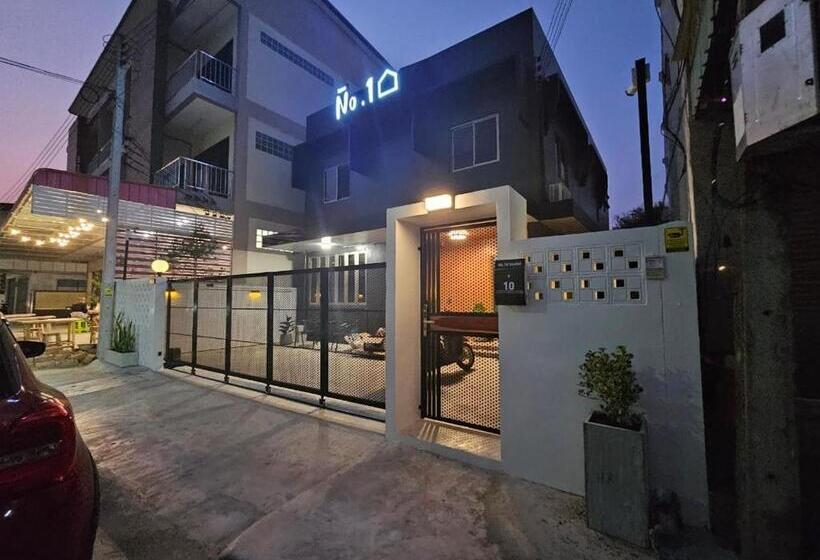 No.10 Hostel  Prachuap Khiri Khan