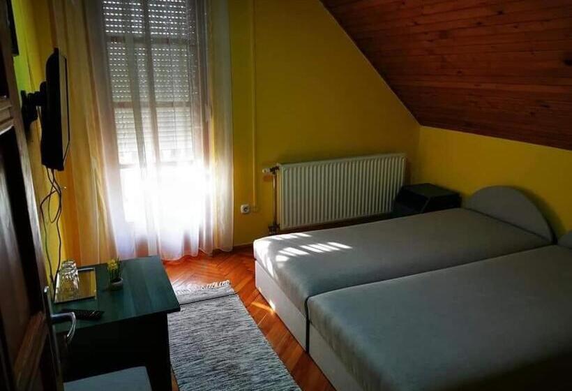 旅馆 Frikandó Fogadó
