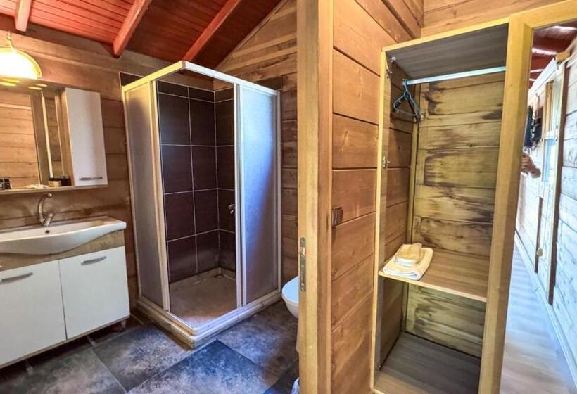 مبيت وإفطار Gaia Bungalow