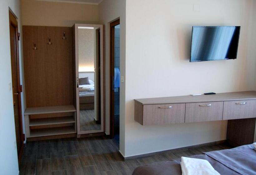 ベッドアンドブレックファースト M70 Panzió Muraszemenye