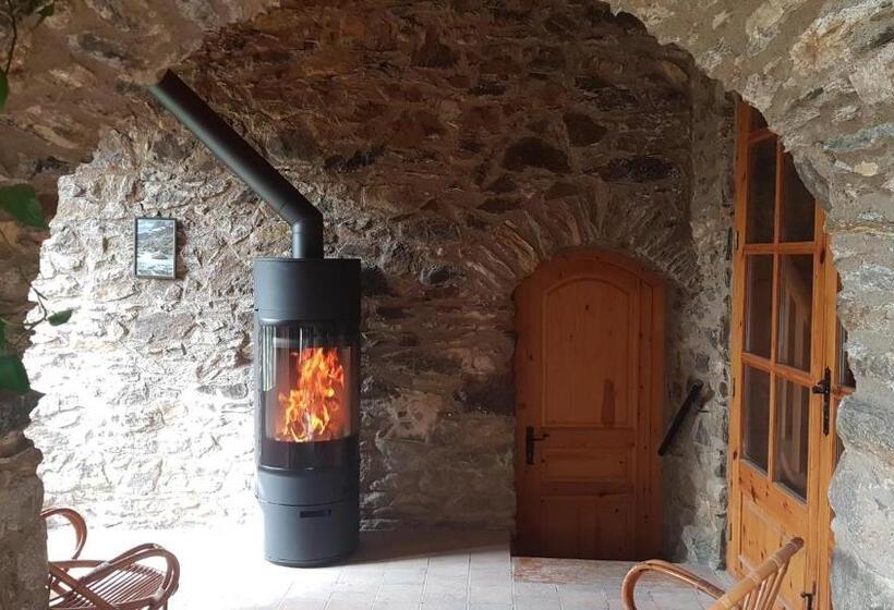 تختخواب و صبحانه Rectoria Nova