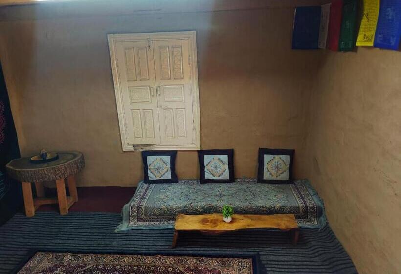 酒店 Muse Meadow Huts & Homestay