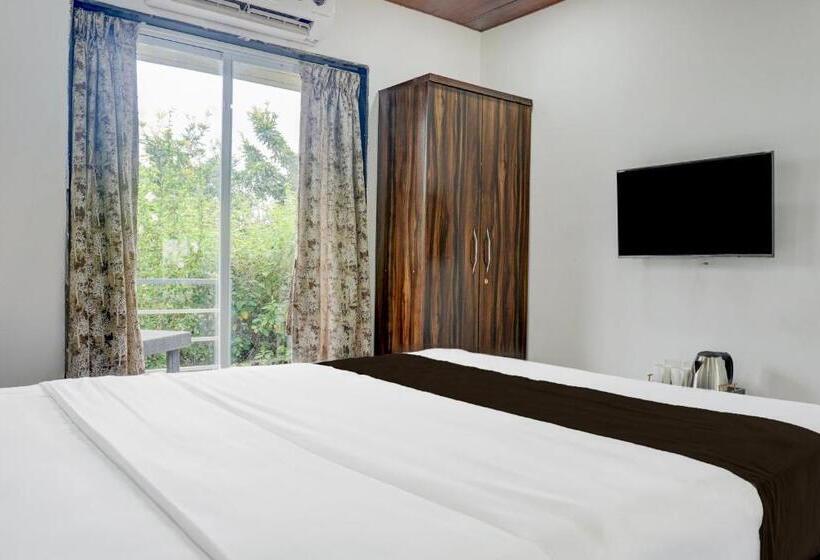 فندق Oyo Birds Valley Resort