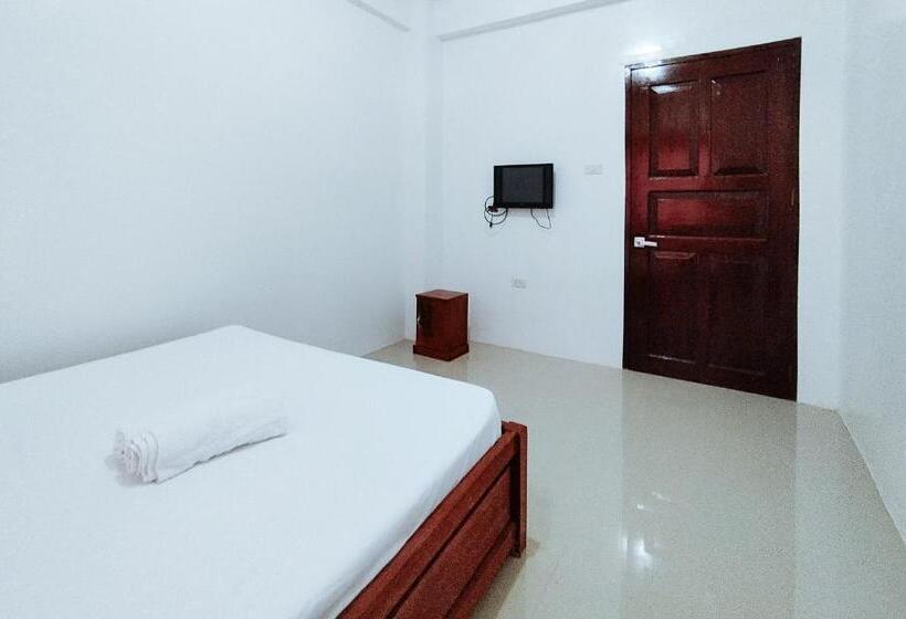 فندق Reddoorz At Elton Guesthouse