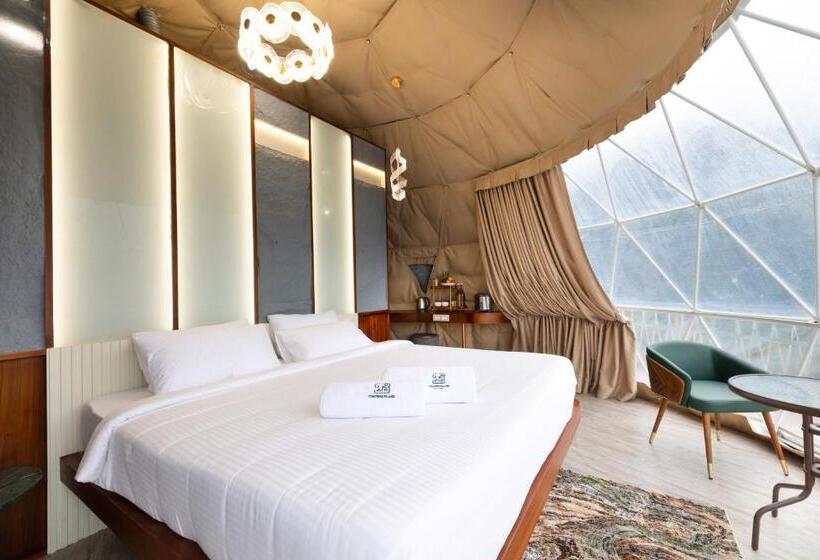 هتل Tomorrowland Farms And Suites