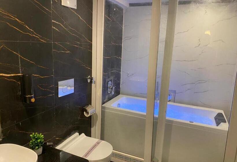 Kingfisher Resorts