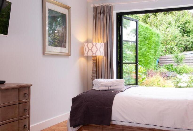 بنسيون Bosham   Private And Self Contained Double Garden Room