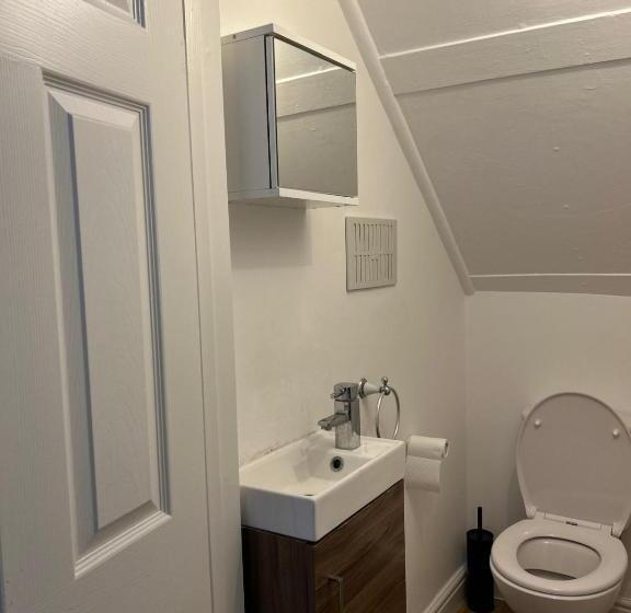 Пансион Rooms In London Next To Tube And Wimbledon