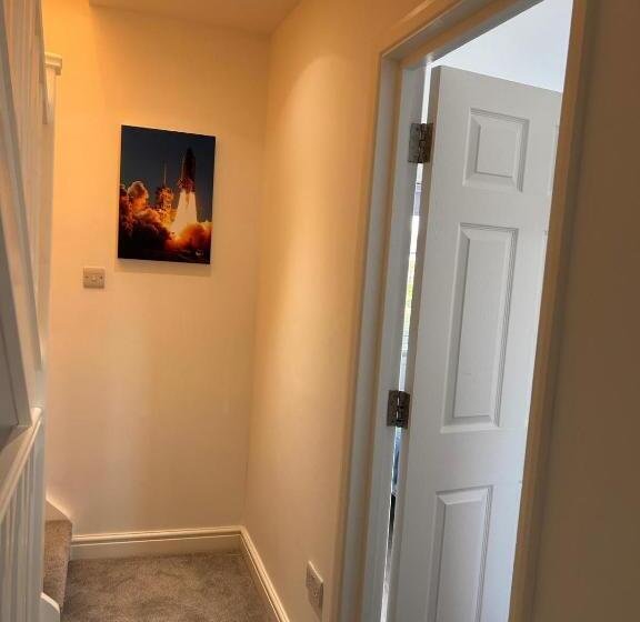Пансион Rooms In London Next To Tube And Wimbledon