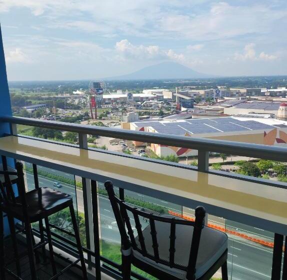 فندق صغير Azure North Condominium Pampanga By Monette