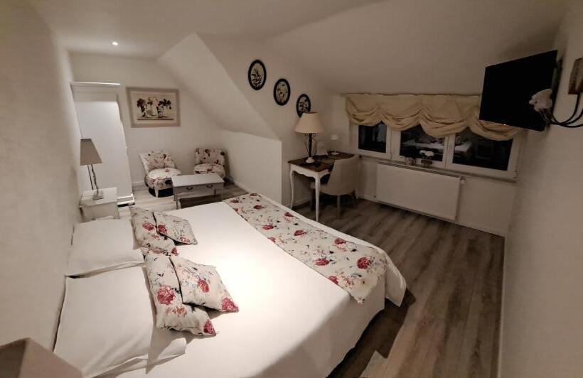 住宿加早餐  Chambre D Hotes à La Campagne Dans Un Cadre Verdoyant