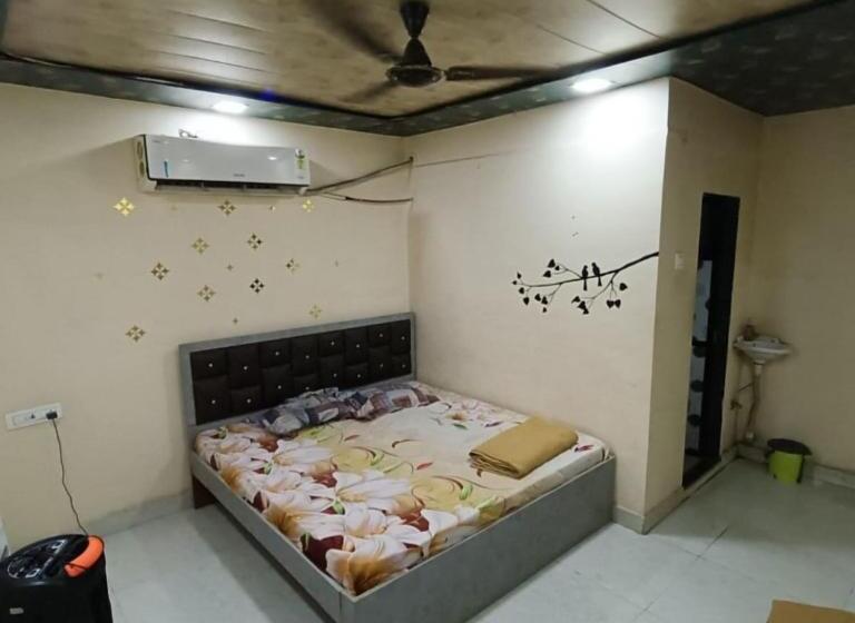 בית מלון כפרי Kanti Farms Badlapur