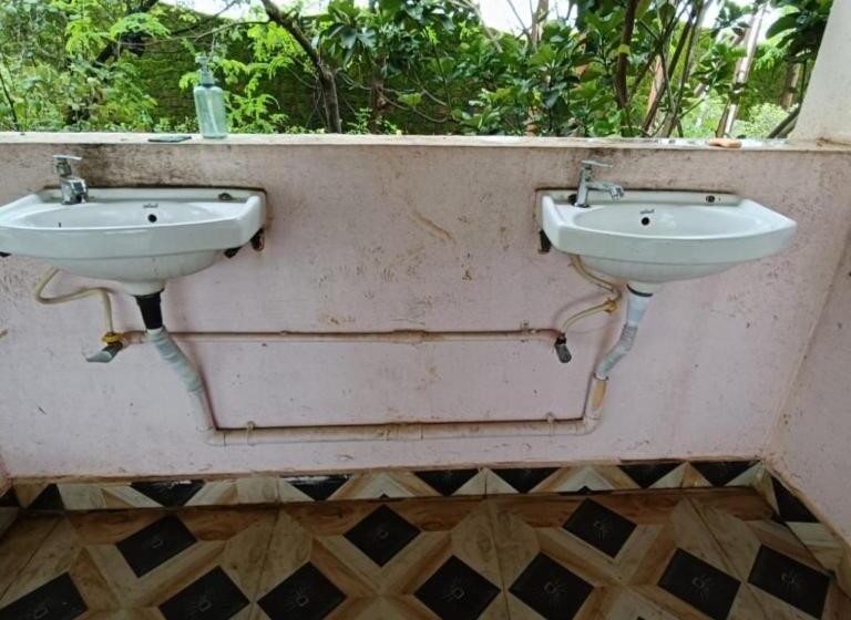 בית מלון כפרי Kanti Farms Badlapur