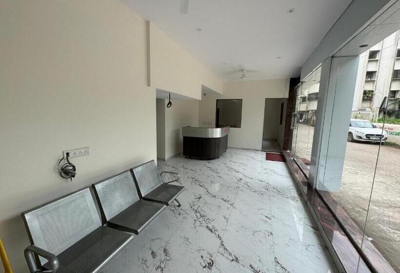 בית מלון כפרי Sairaje Inn