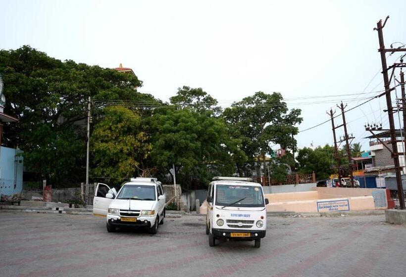 酒店 Sri Vinayaga Residency