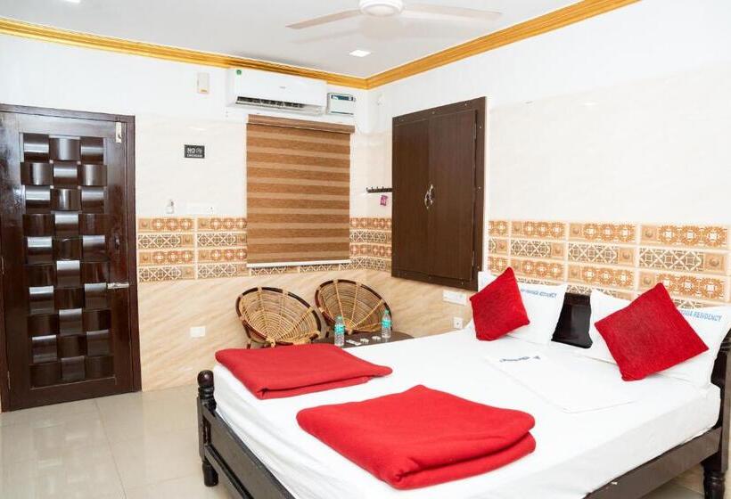 ホテル Sri Vinayaga Residency