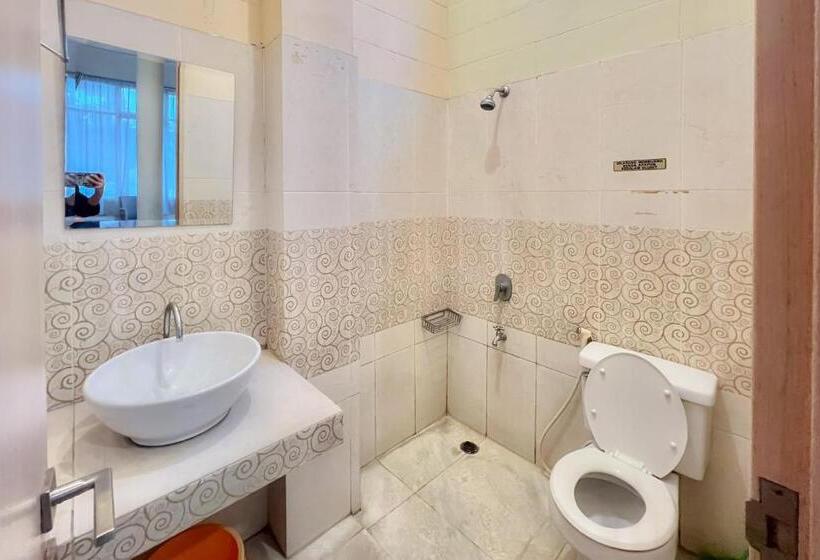 هتل Wisma Anggrek Syariah Mitra Reddoorz