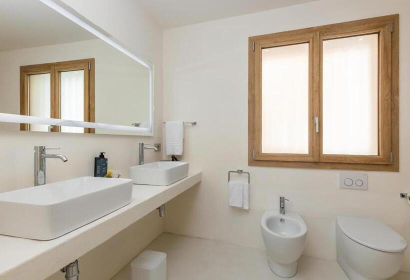 بنسيون Ausèntu Guest House